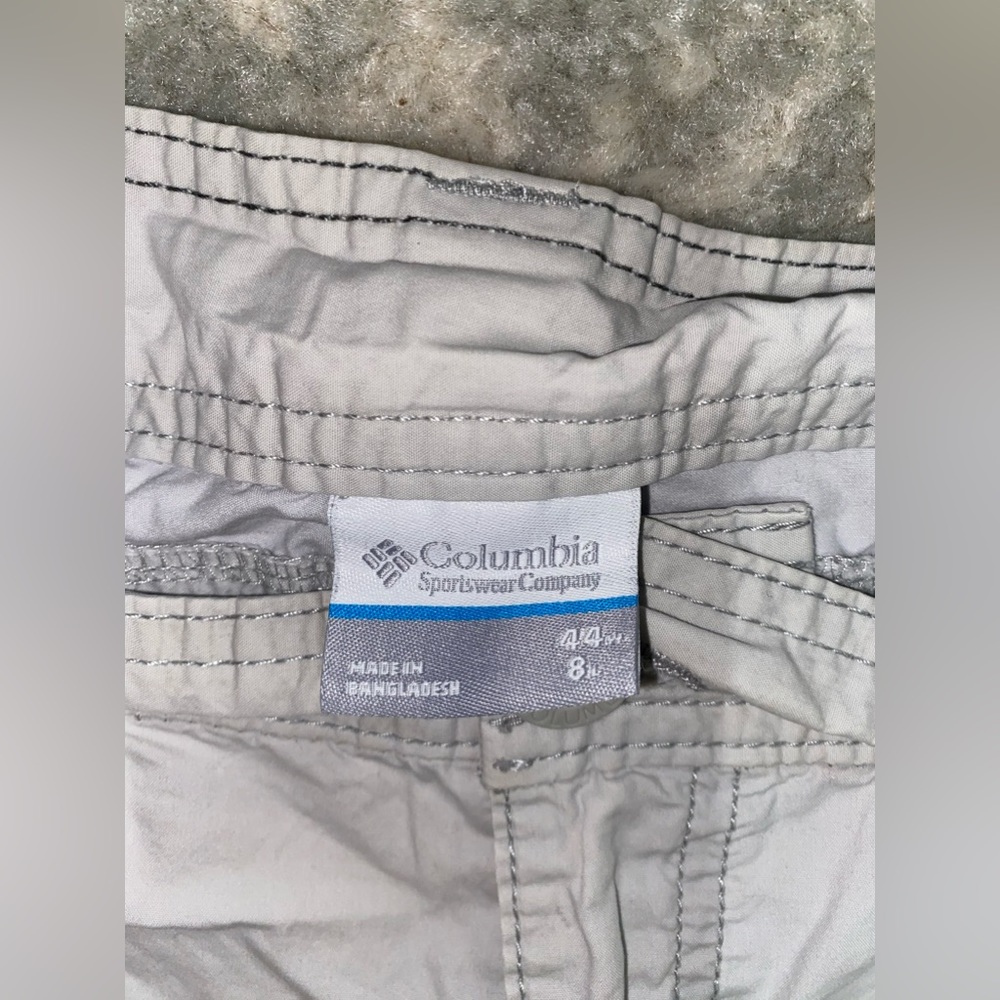 Columbia khaki shorts • 44 waist • 8” inseam